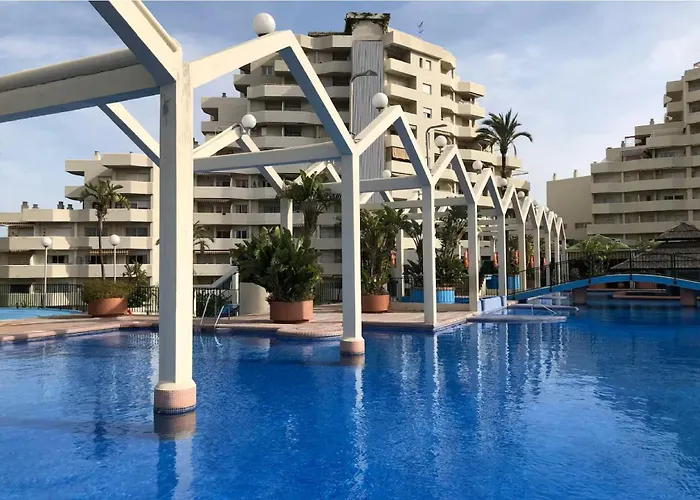 Benalbeach!! First Line & Pools Benalmádena