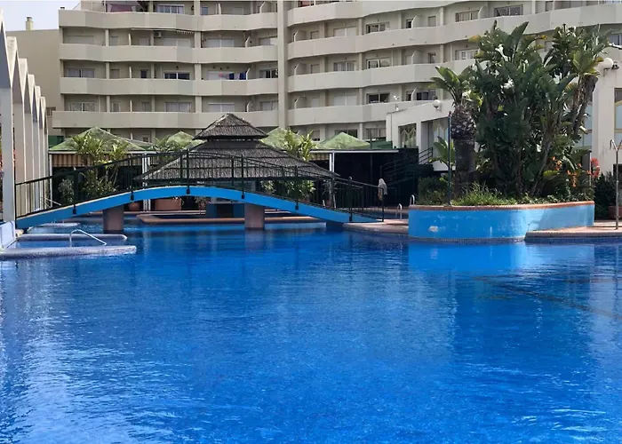 Apartamento Benalbeach!! First Line & Pools Benalmádena